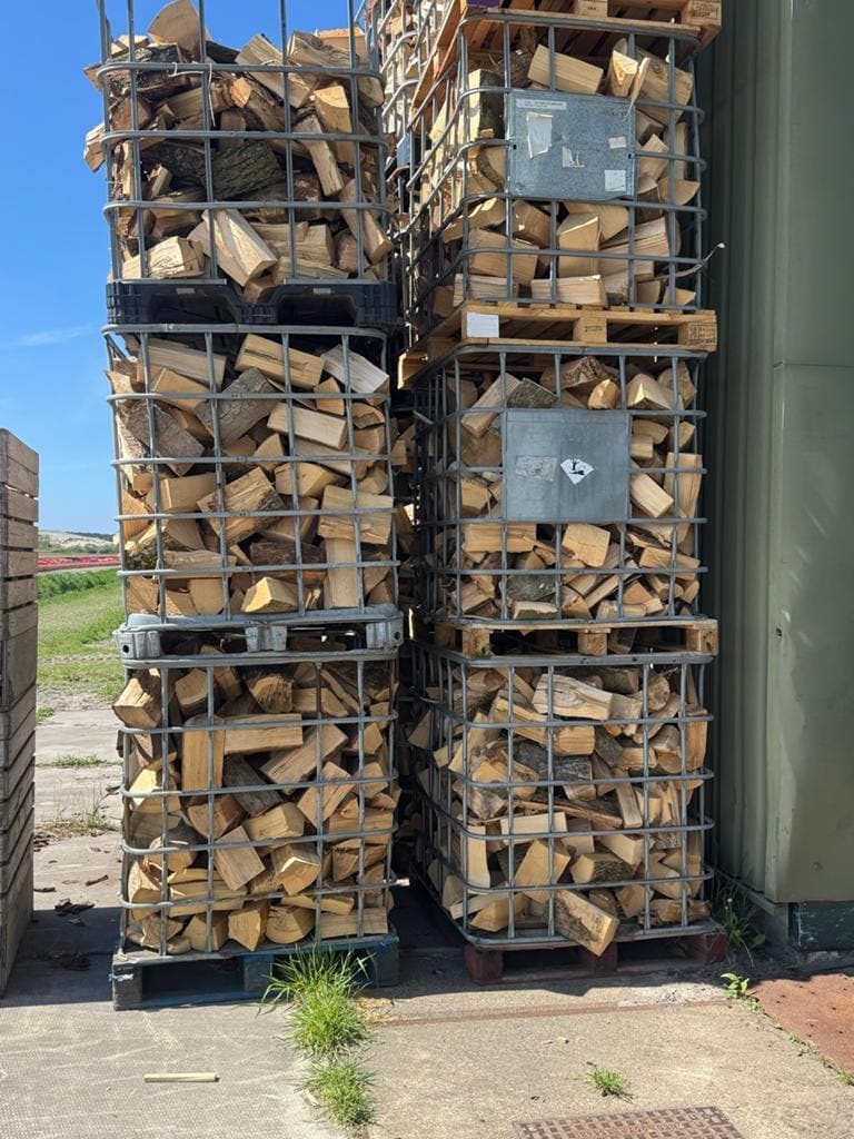 Haardhout van De Waard interieur en hout — foto 1